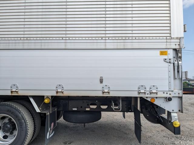 MITSUBISHI FUSOU FIGHTER 2015