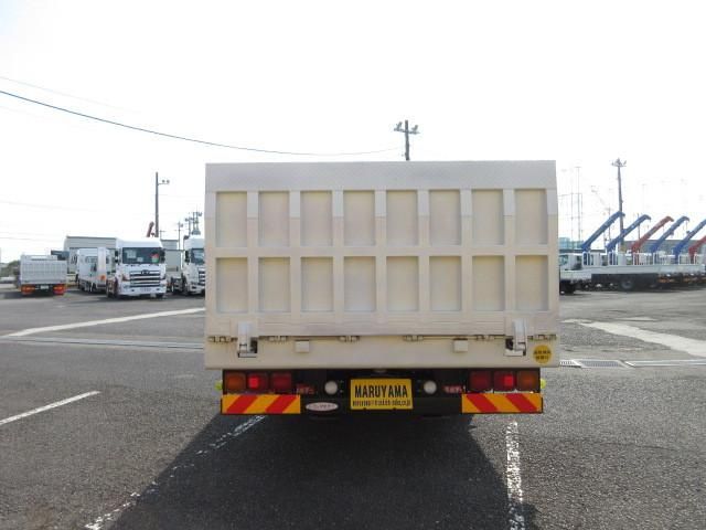 MITSUBISHI FUSOU SUPER GREAT 2024