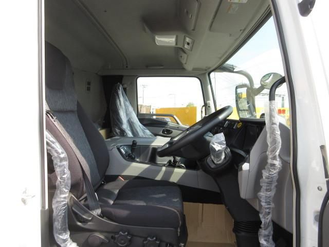 MITSUBISHI FUSOU SUPER GREAT 2024