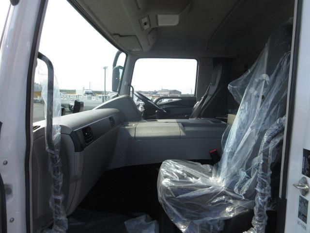 MITSUBISHI FUSOU SUPER GREAT 2024