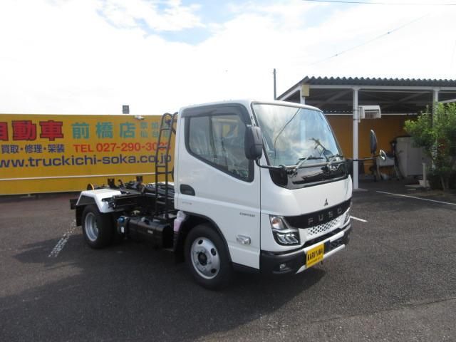 MITSUBISHI CANTER 2024