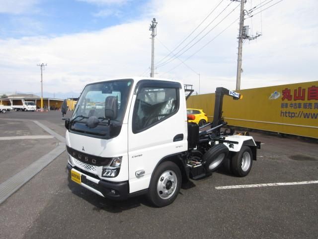 MITSUBISHI CANTER 2024