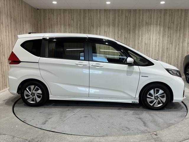 HONDA FREED HYBRID 2016