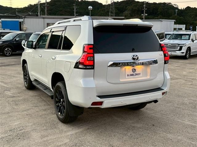 TOYOTA LANDCRUISER PRADO 2022