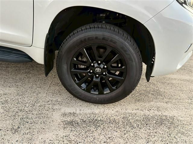 TOYOTA LANDCRUISER PRADO 2022