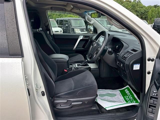 TOYOTA LANDCRUISER PRADO 2022