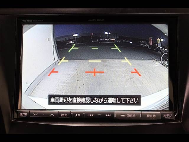 TOYOTA PRIUS Alpha 2012