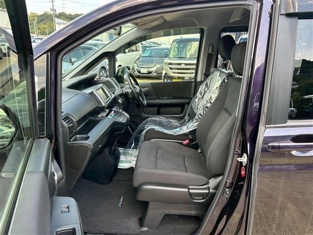 HONDA STEPWAGON SPADA 2012