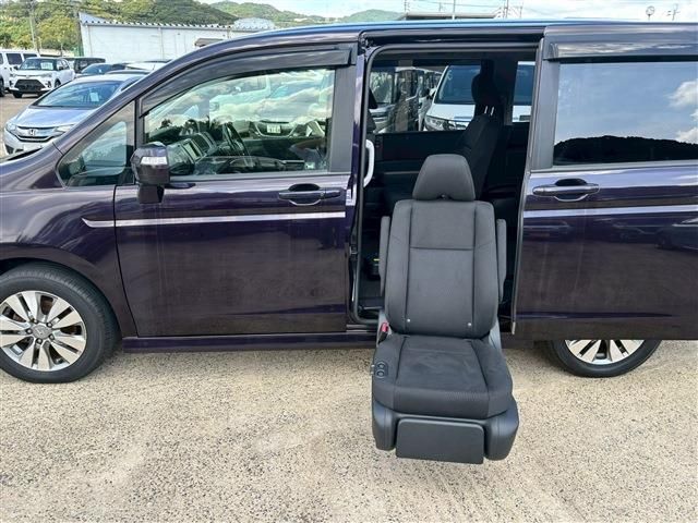 HONDA STEPWAGON SPADA 2012