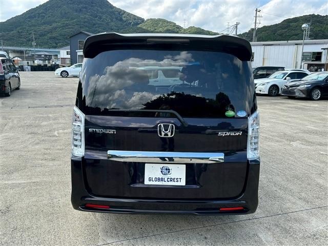 HONDA STEPWAGON SPADA 2012