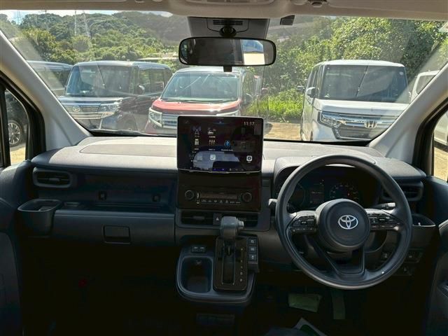 TOYOTA SIENTA HYBRID 2025