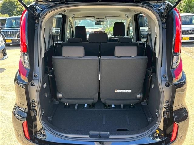 TOYOTA SIENTA HYBRID 2025