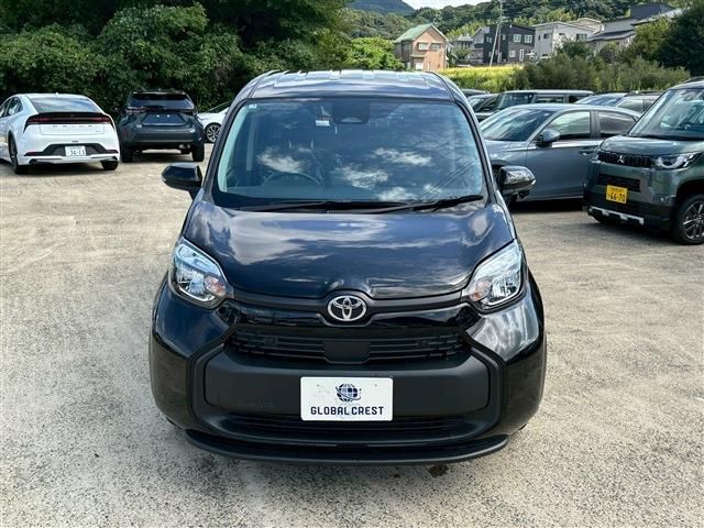 TOYOTA SIENTA HYBRID 2025