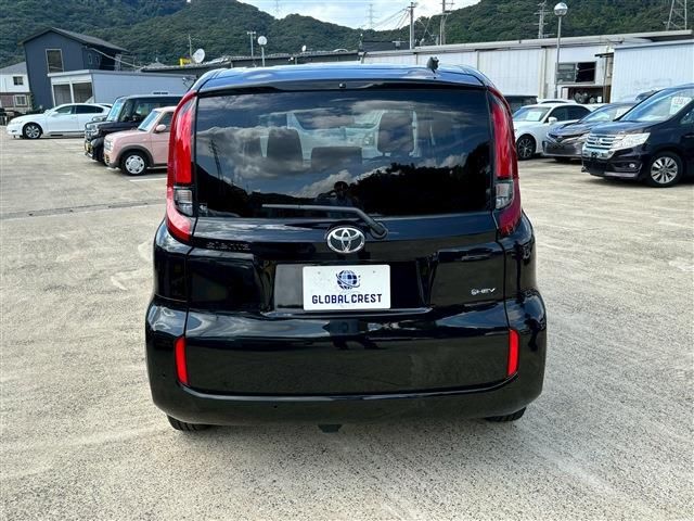 TOYOTA SIENTA HYBRID 2025