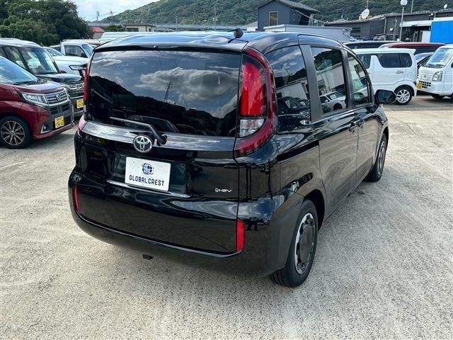 TOYOTA SIENTA HYBRID 2025
