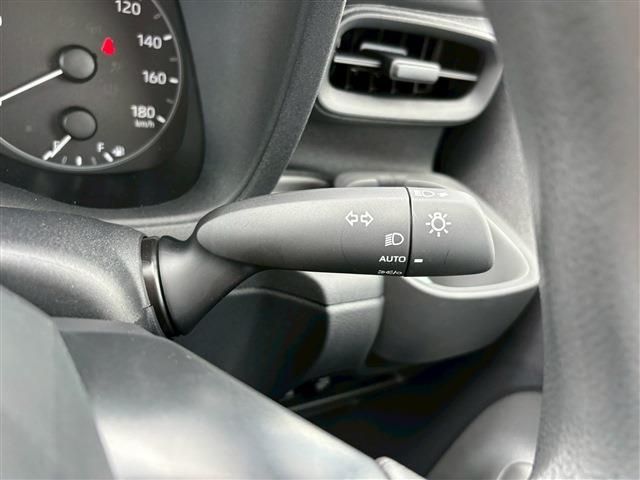 TOYOTA SIENTA HYBRID 2025