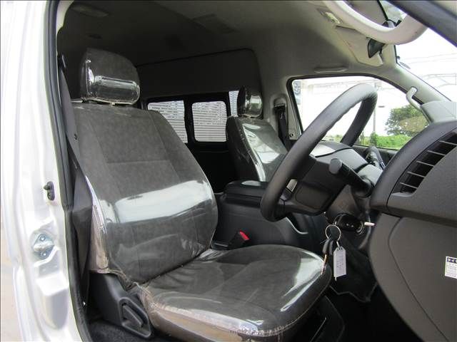 TOYOTA HIACE wagon 2014