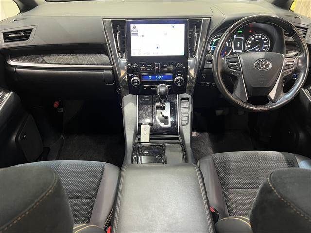 TOYOTA ALPHARD hybrid 4WD 2020