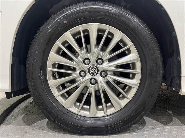 TOYOTA ALPHARD hybrid 4WD 2020