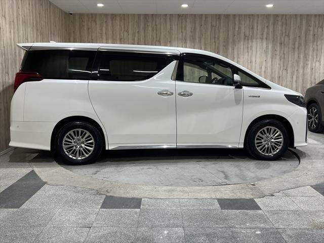 TOYOTA ALPHARD hybrid 4WD 2020