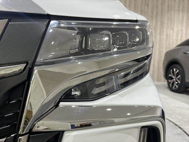 TOYOTA ALPHARD hybrid 4WD 2020