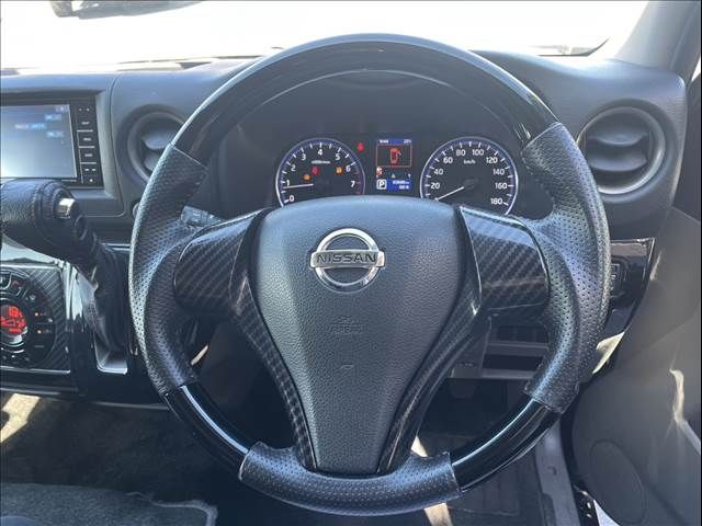 NISSAN NV350 CARAVAN 2017