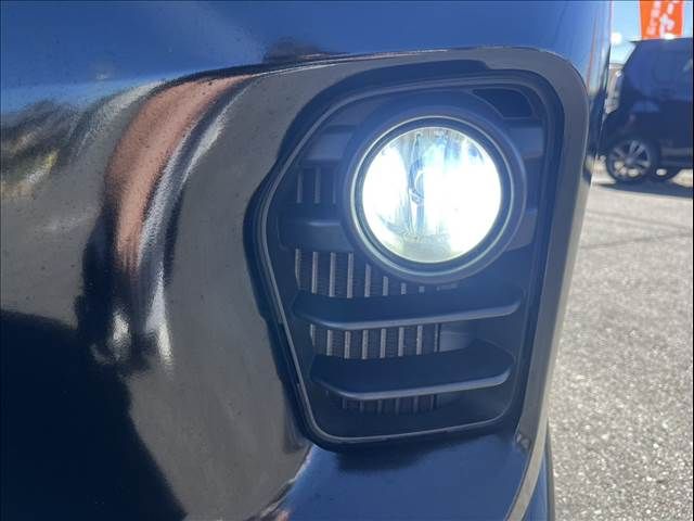 NISSAN NV350 CARAVAN 2017