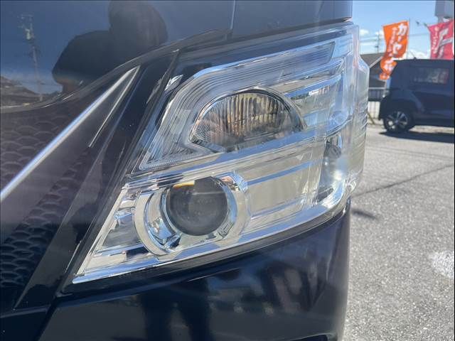 NISSAN NV350 CARAVAN 2017