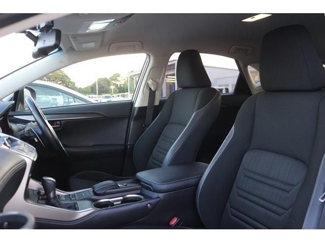 TOYOTA LEXUS NX200t 2015