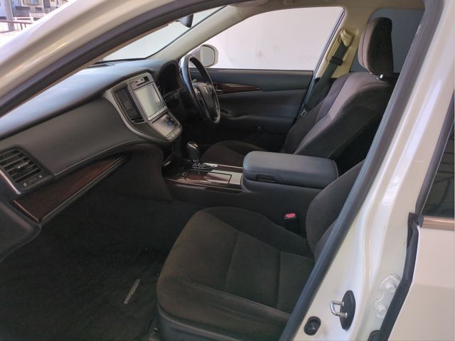 TOYOTA CROWN sedan 2012