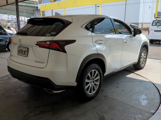 TOYOTA LEXUS NX200t 2016