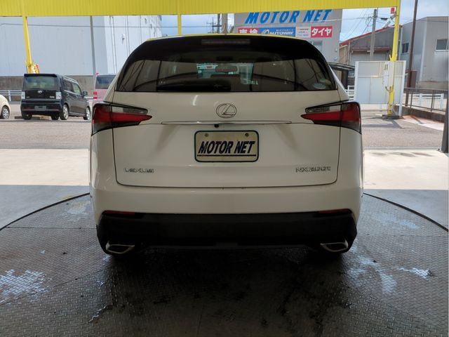 TOYOTA LEXUS NX200t 2016