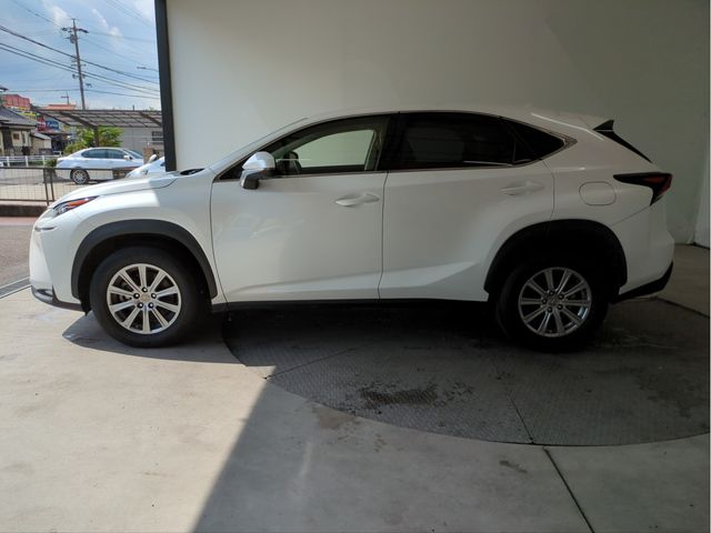 TOYOTA LEXUS NX200t 2016