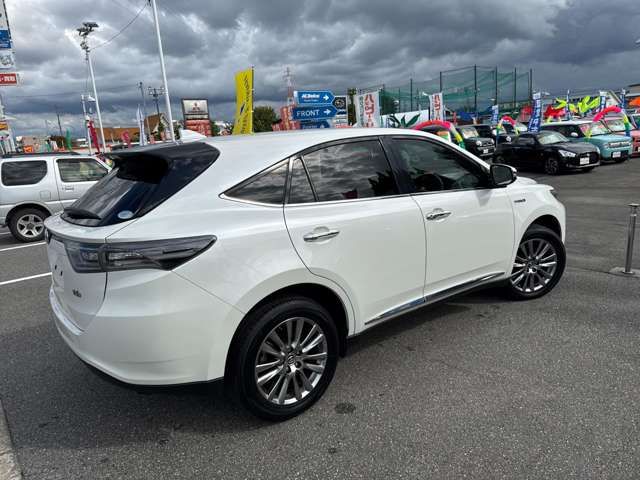 TOYOTA HARRIER 4WD 2016