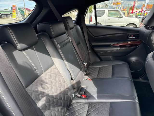 TOYOTA HARRIER 4WD 2016