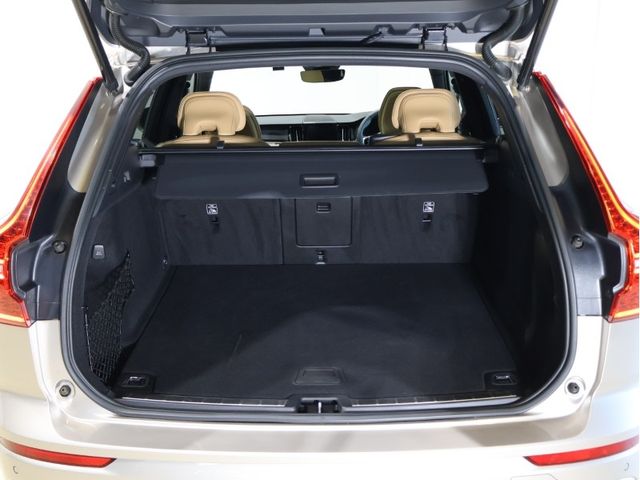 VOLVO VOLVO XC60 2022