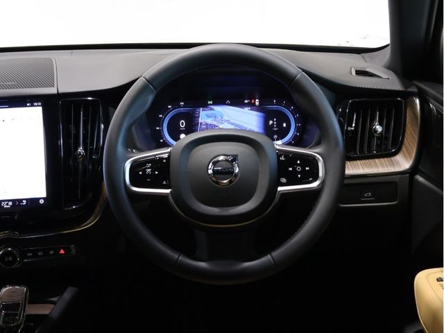 VOLVO VOLVO XC60 2022