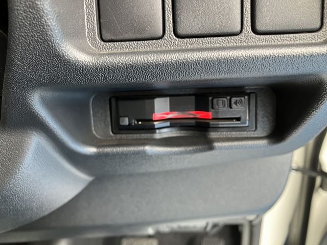 TOYOTA HIACE van 4WD 2017