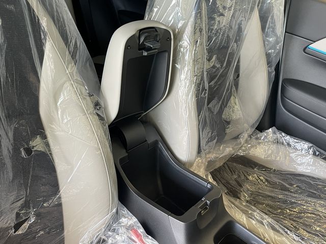 HONDA VEZEL e:HEV 2025