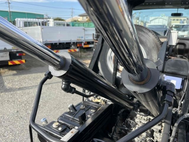 MITSUBISHI FUSOU FIGHTER 2016