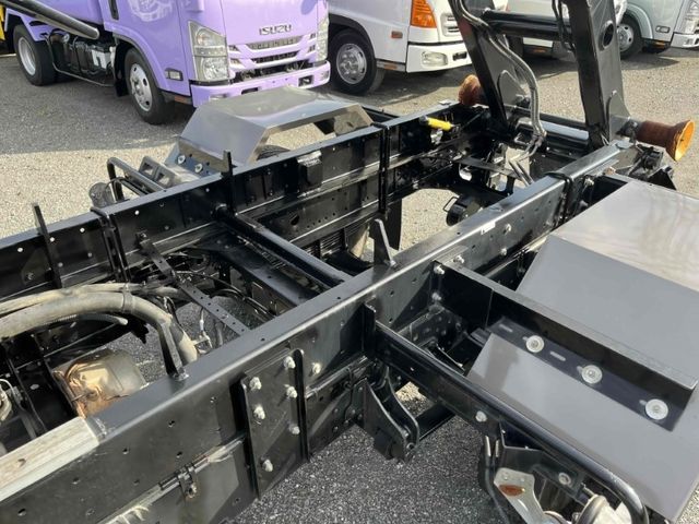 MITSUBISHI FUSOU FIGHTER 2016