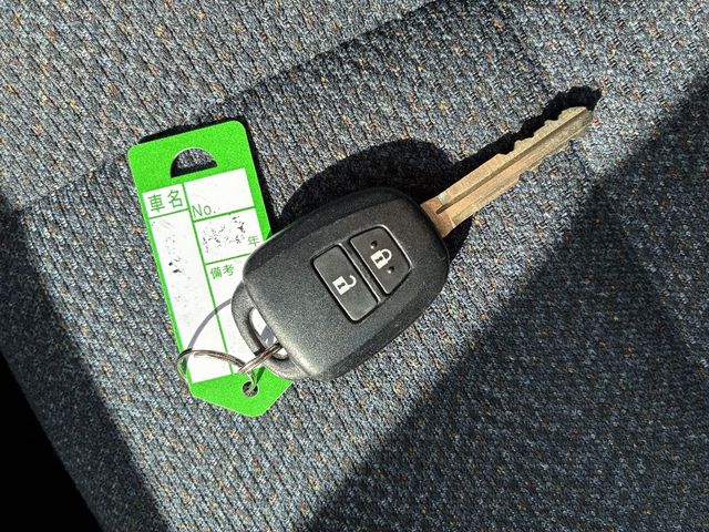 TOYOTA SIENTA 4WD 2016