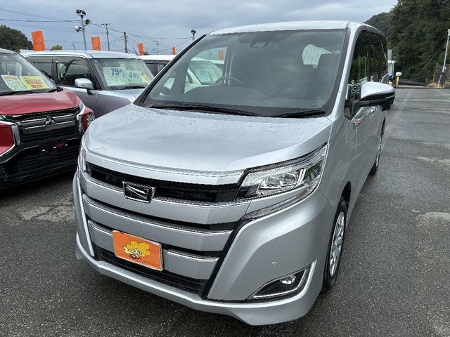 TOYOTA NOAH 4WD 2020