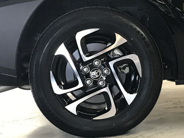 TOYOTA SIENTA HYBRID 2023