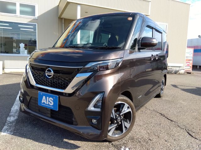 NISSAN ROOX 2021