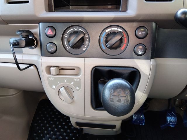 SUZUKI EVERY van 4WD 2014