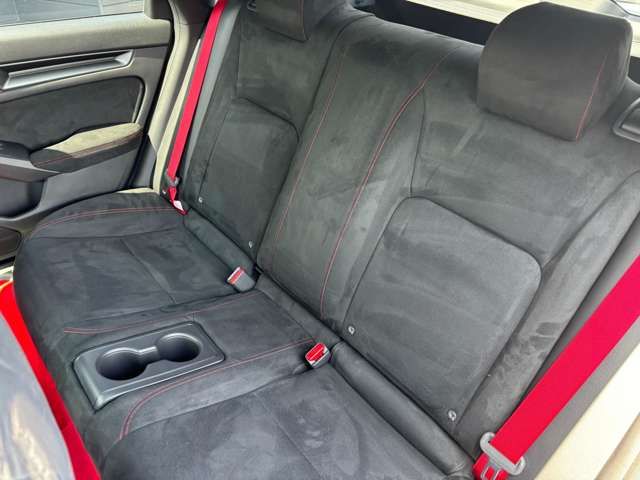 HONDA CIVIC hatchback 2025