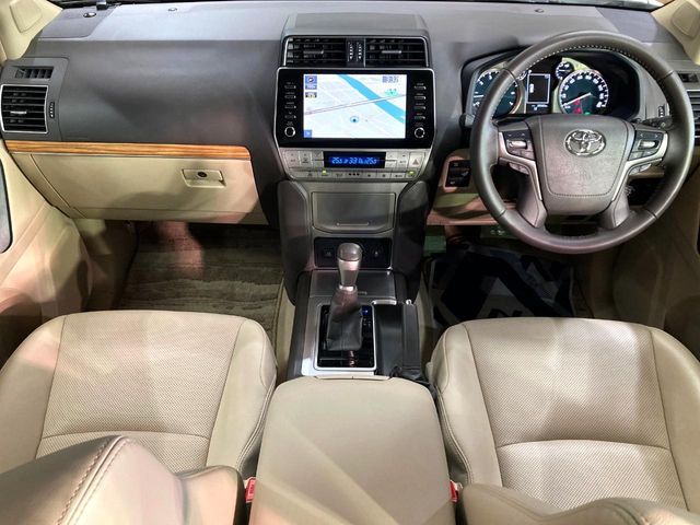 TOYOTA LANDCRUISER PRADO 2023