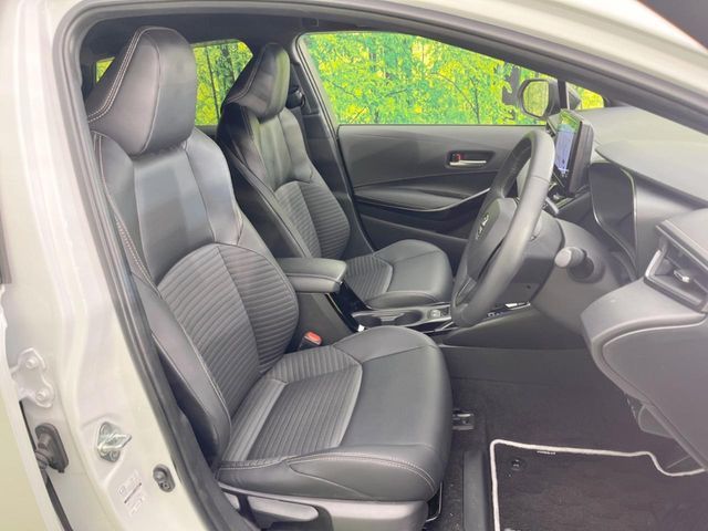 TOYOTA COROLLA TOURING HYBRID 2023