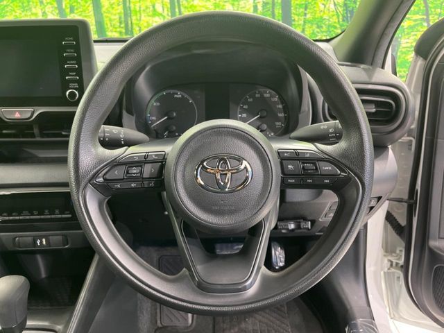 TOYOTA YARIS HYBRID 2022